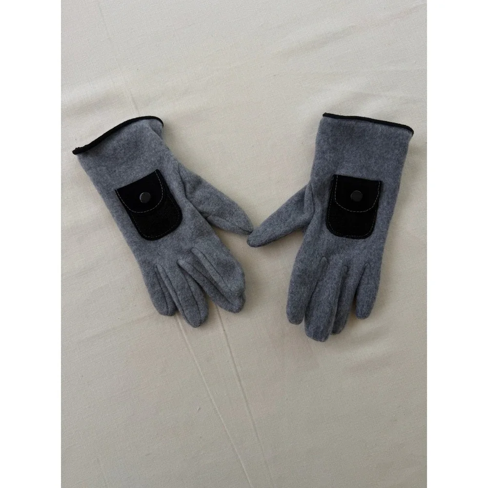 Unbranded Heather Grey Wool Blend Gloves with Snap Pocket and Black Trim
